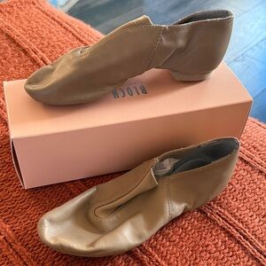 Bloch girls Jazz Tan Leather shoes